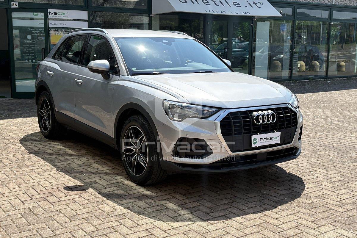 AUDI Q3 35 TDI Business