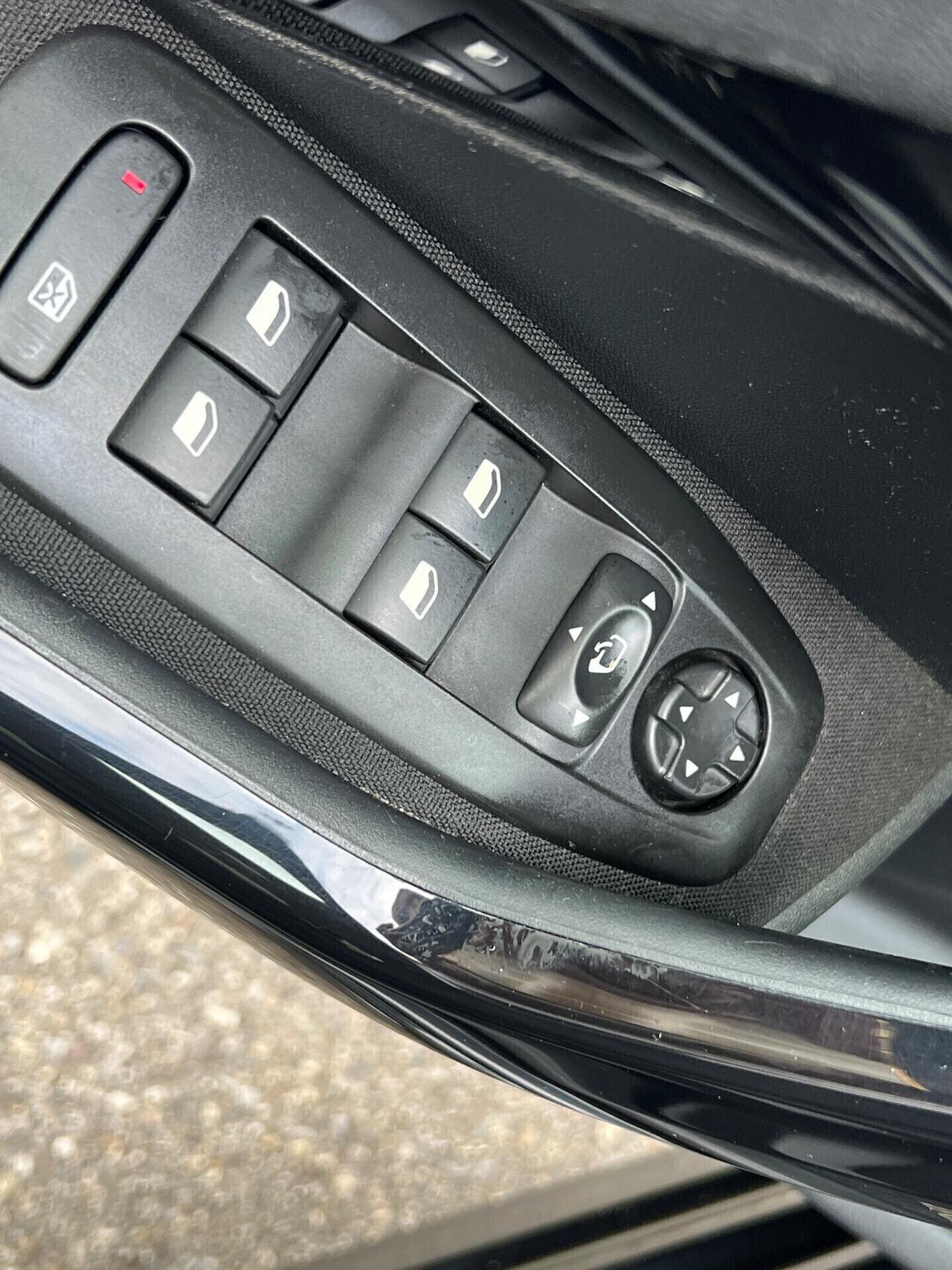 Peugeot 208 1.6 Diesel Ok Neopatentati