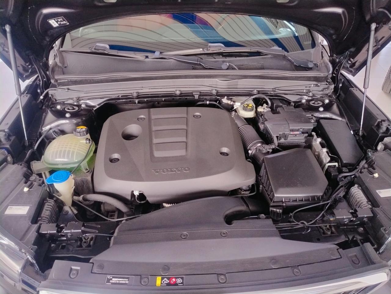 Volvo XC40 D3 Geartronic Inscription Autocarro N1