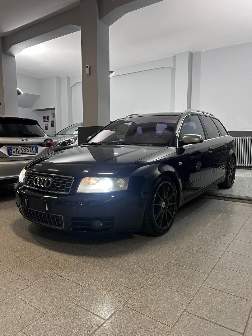 Audi S4 4.2cc 345cv V8 NO SUPERBOLLO