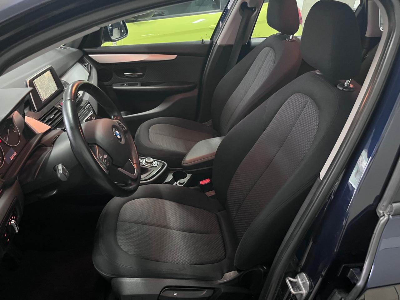 Bmw 2er Active Tourer 218d Luxury full