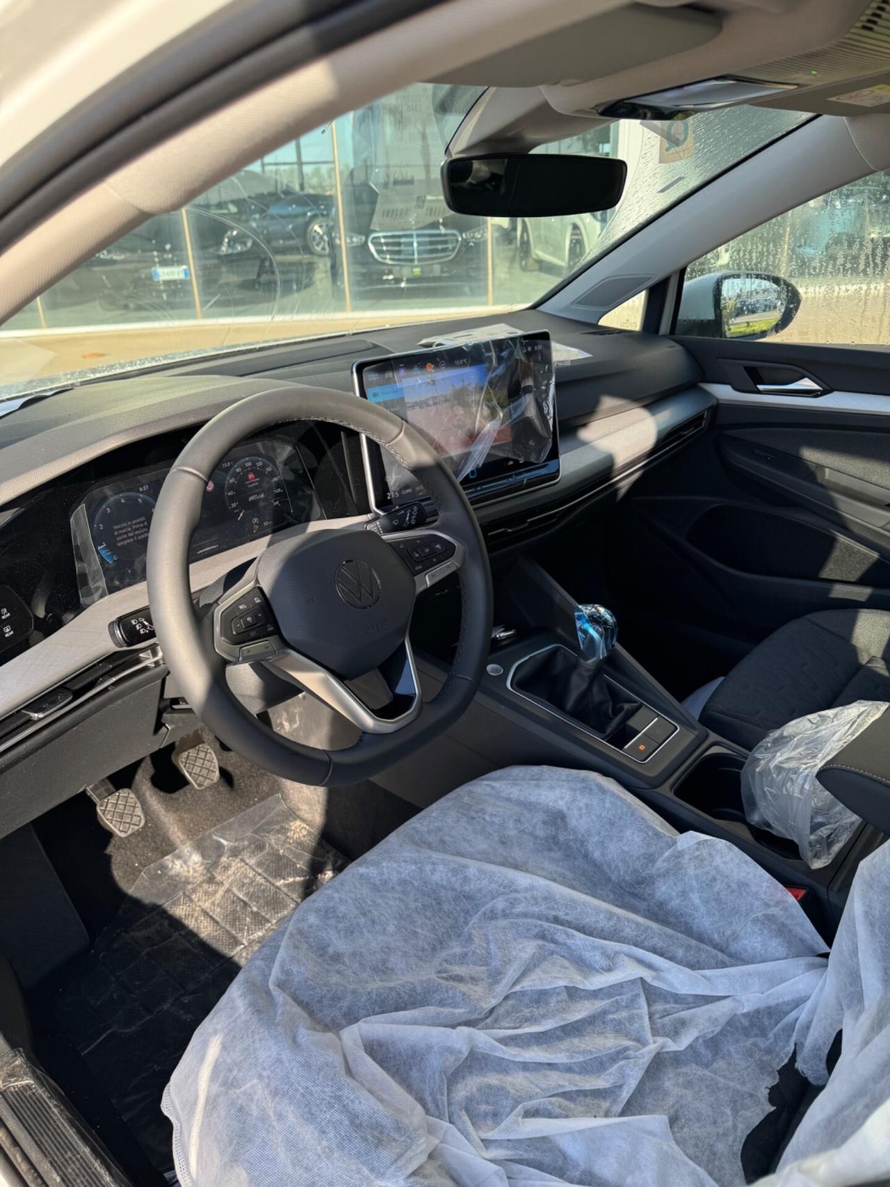 Volkswagen Golf 1.5 tsi 115cv possibilità noleggio no scoring