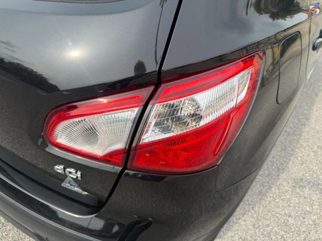 NISSAN Qashqai 2.0 dCi DPF n-tec