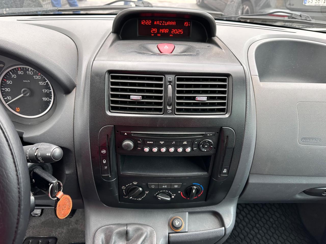 Peugeot Expert 2.0 HDi 9 POSTI