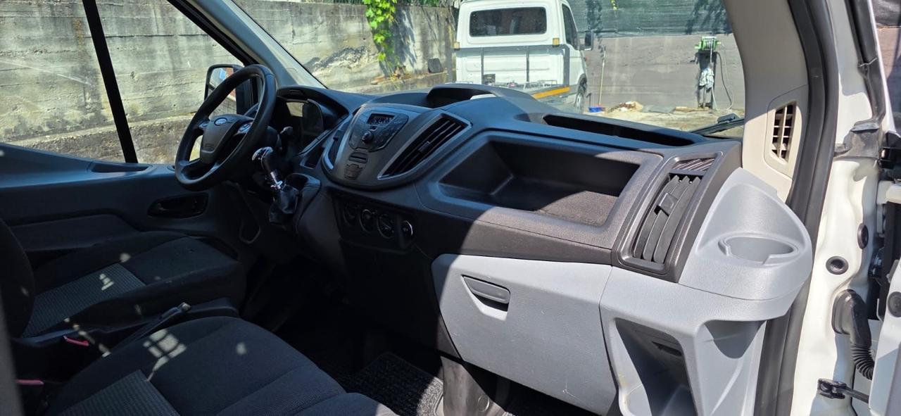 Ford Transit 350 2.2TDCi 125cv Entry L2