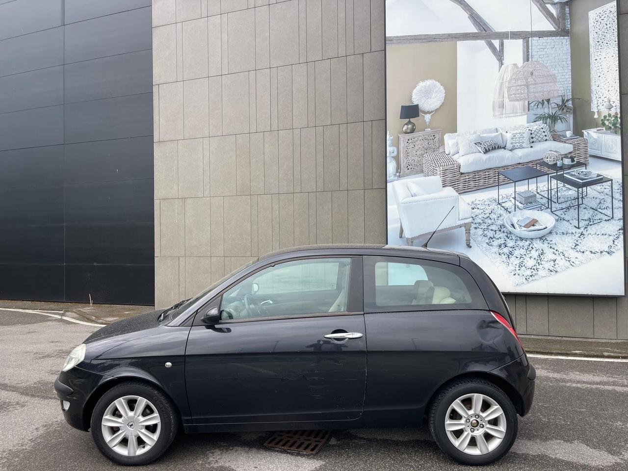 Lancia Ypsilon 1.3 Multijet 16V Platino