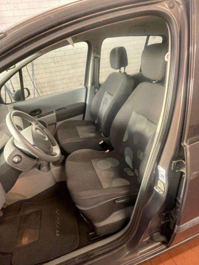 RENAULT Modus 1.2 16V Dynamique