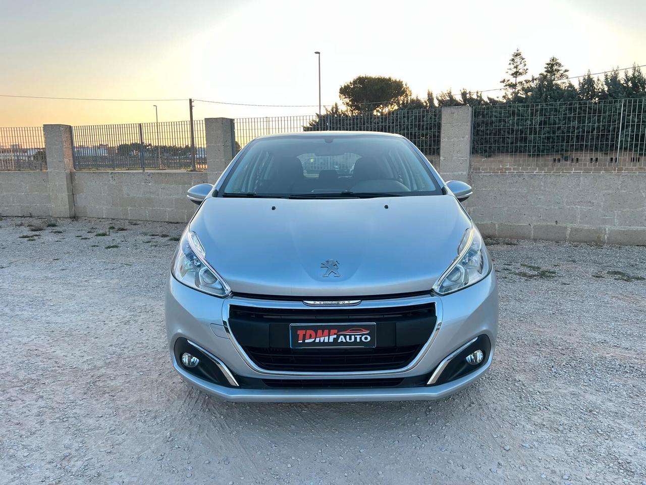 Peugeot 208 1.6 BlueHDi 75 cv 5 porte