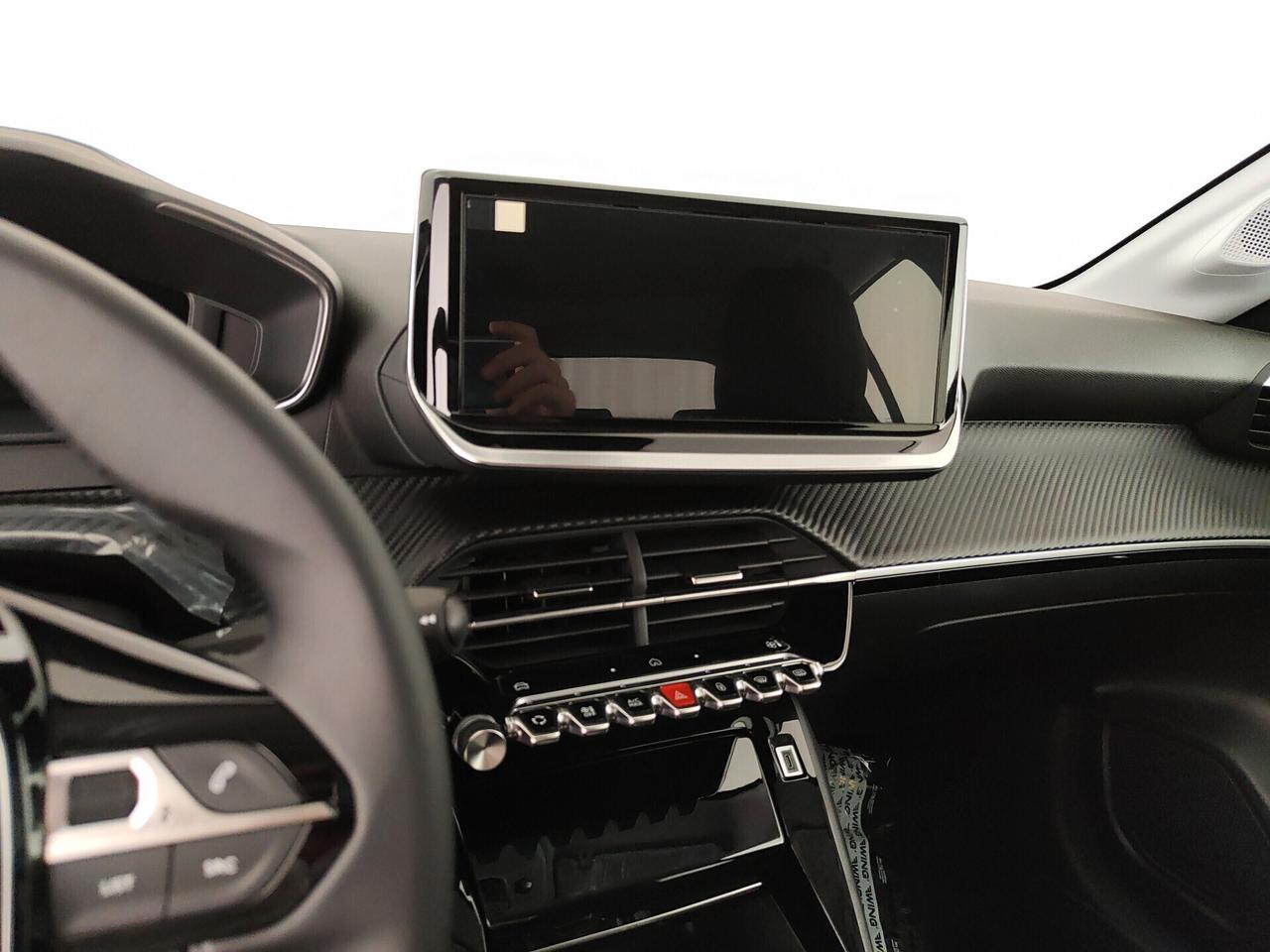 Peugeot 208 motore elettrico 136 CV 5 porte Allure