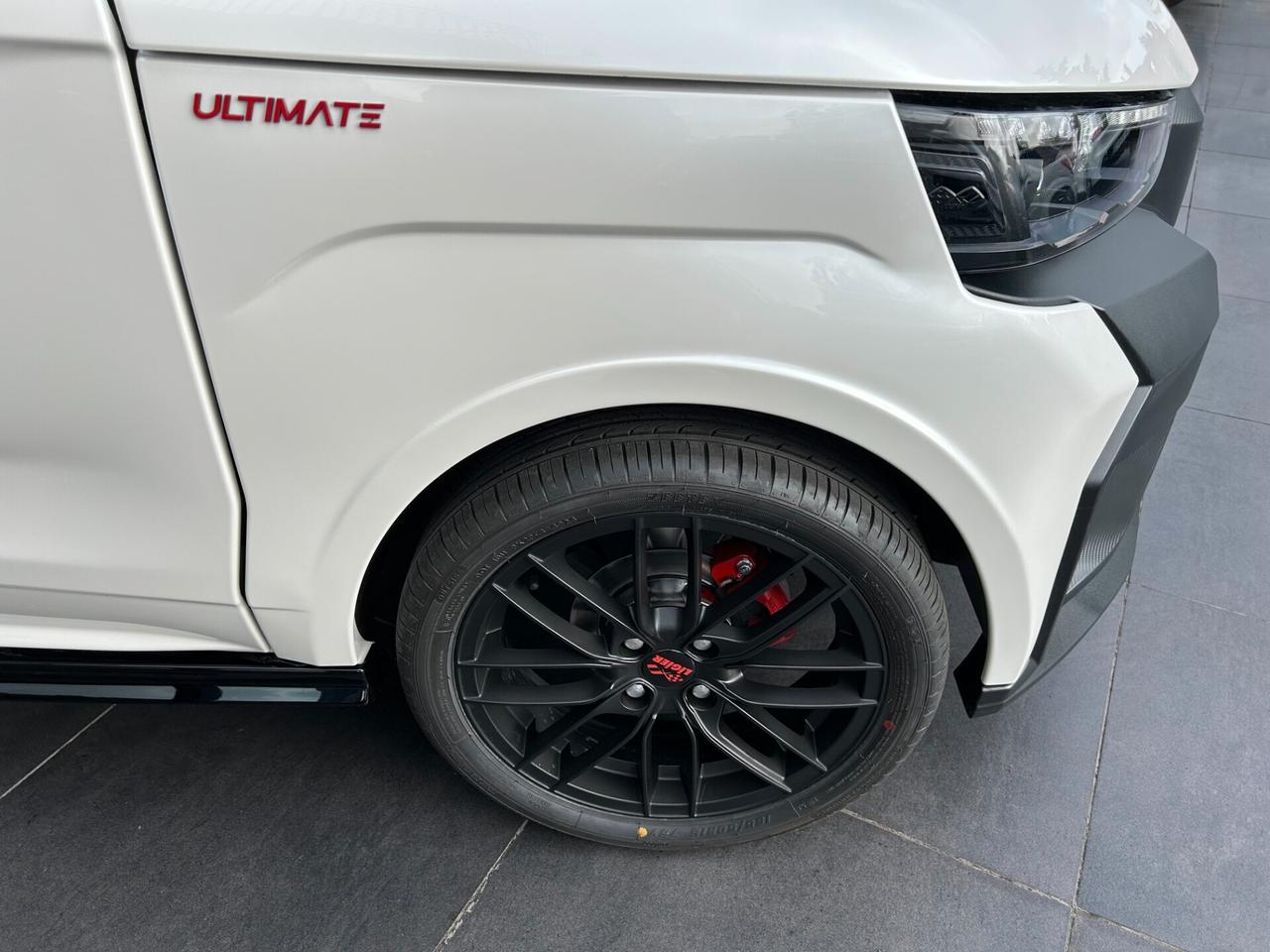 Ligier JS50 DCI Bianco Perla Ultimate