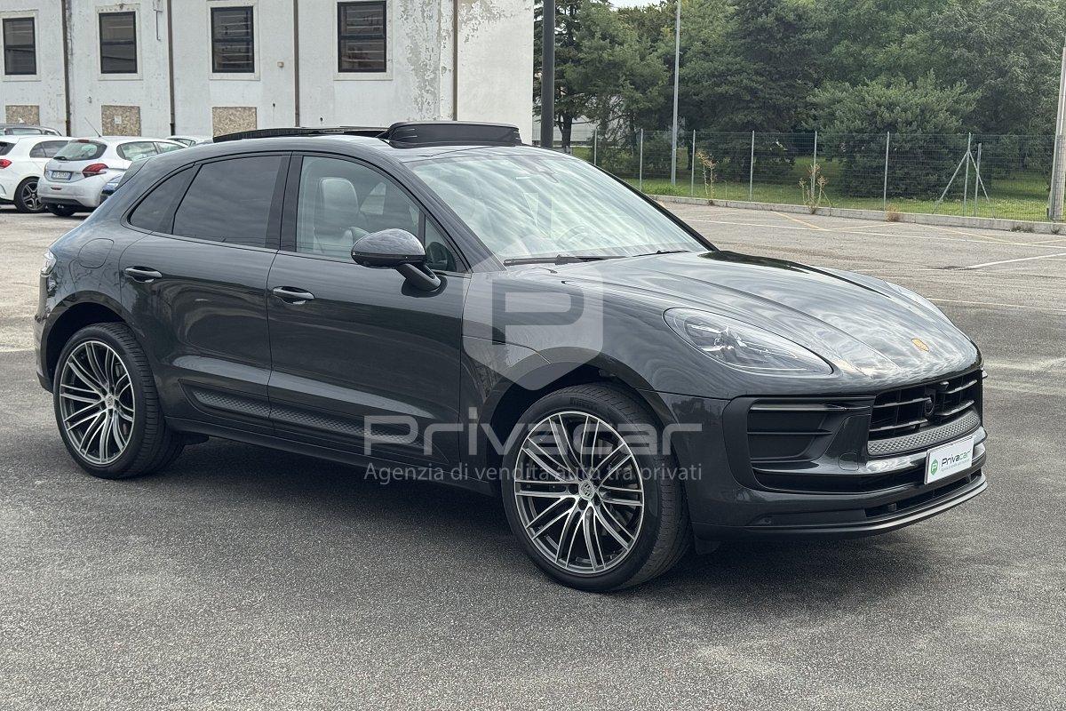 PORSCHE Macan 2.0