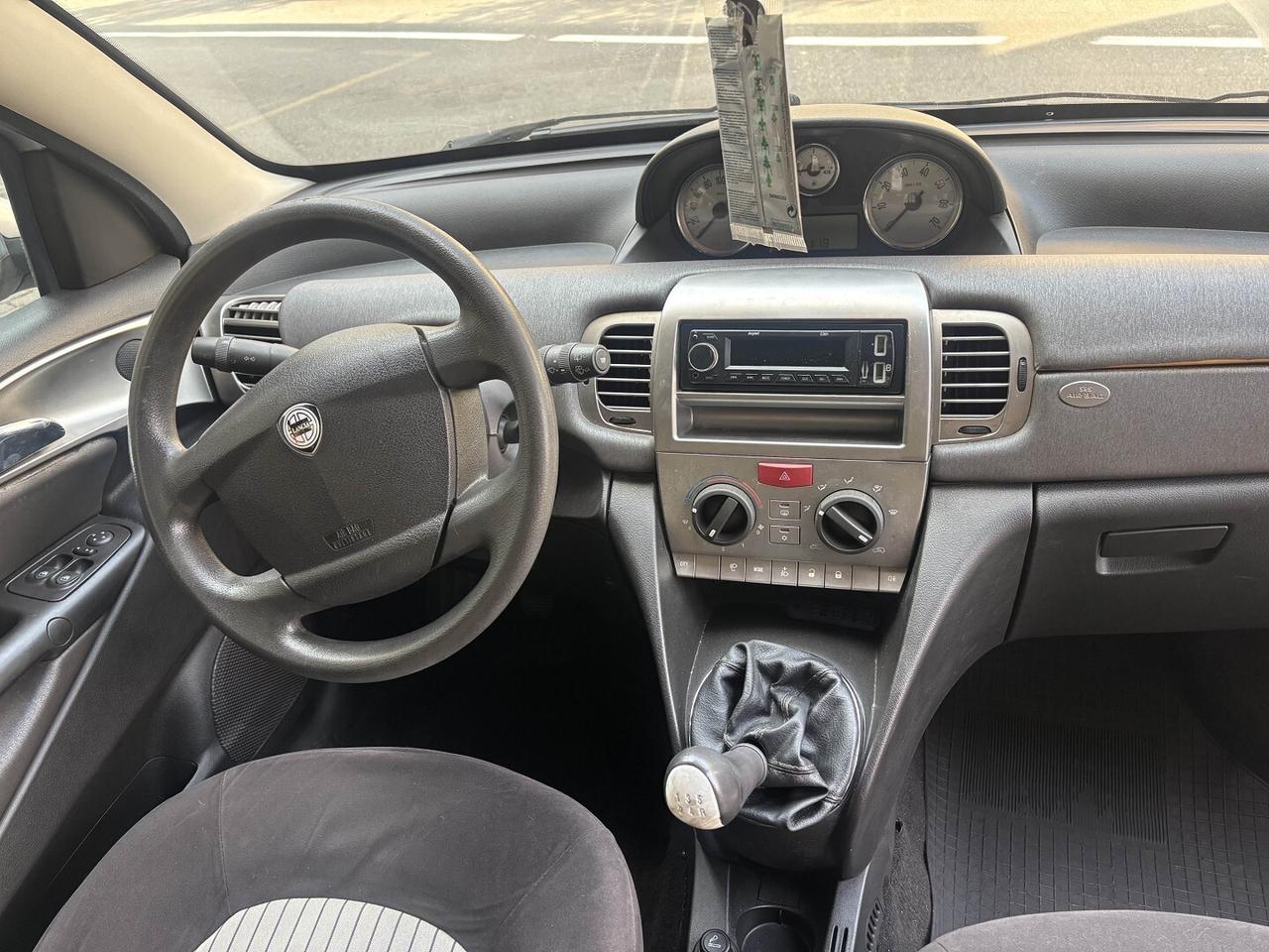 LANCIA YPSILON 1.3 Multijet