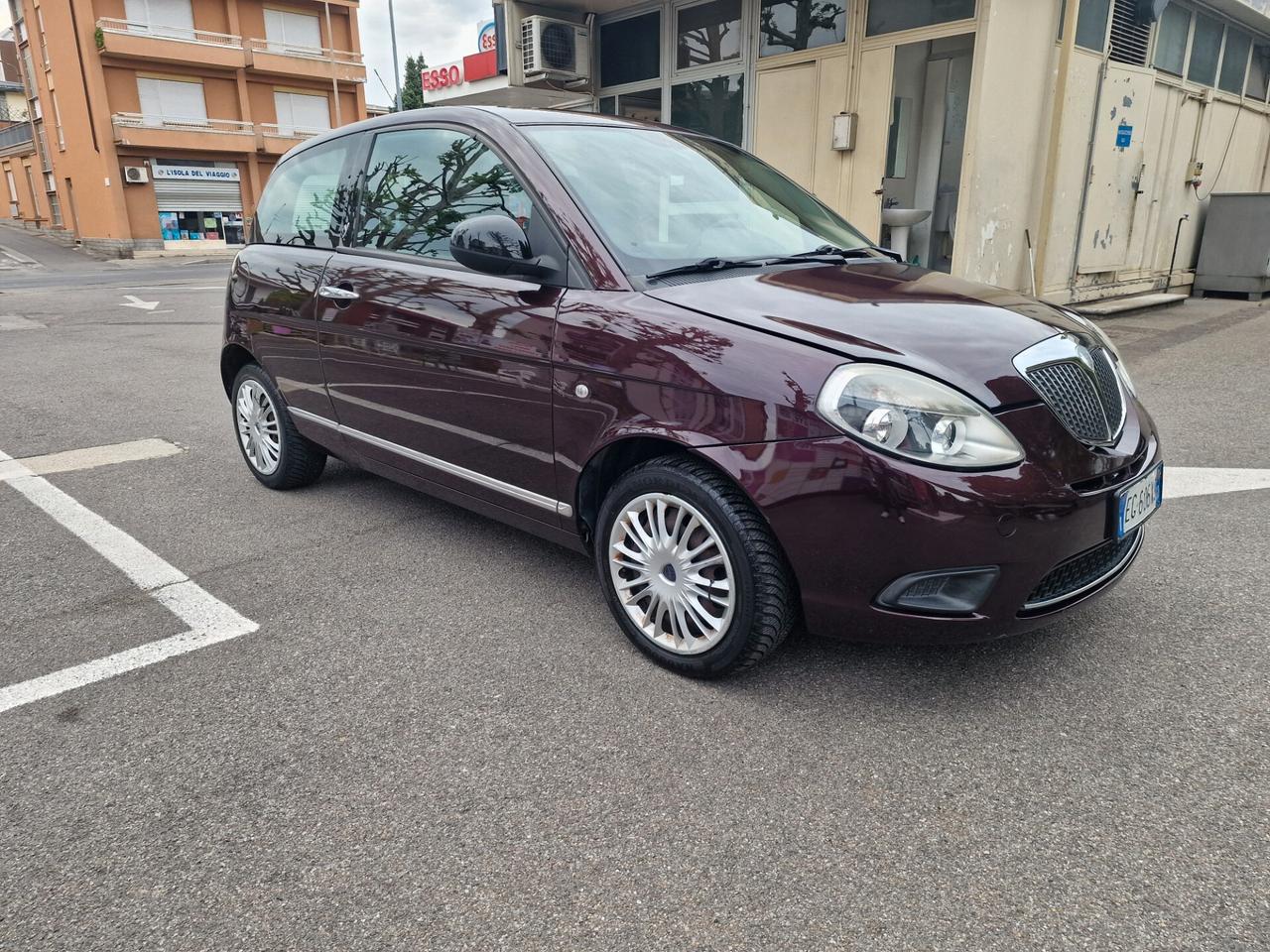 Lancia Ypsilon 1.2 69 CV Diva
