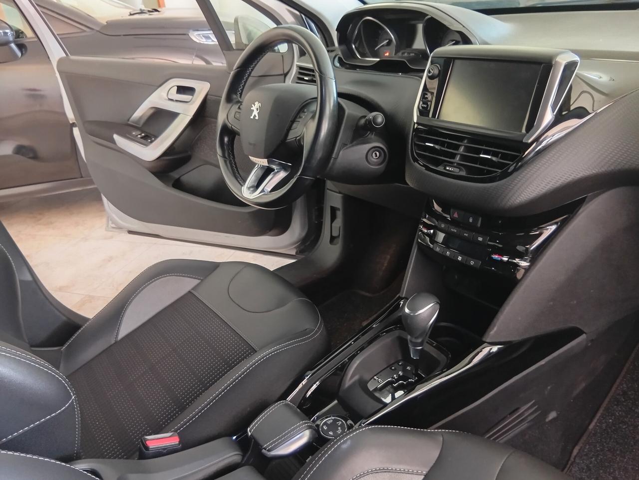 Peugeot 2008 PureTech Turbo 110 EAT6 S&S Allure
