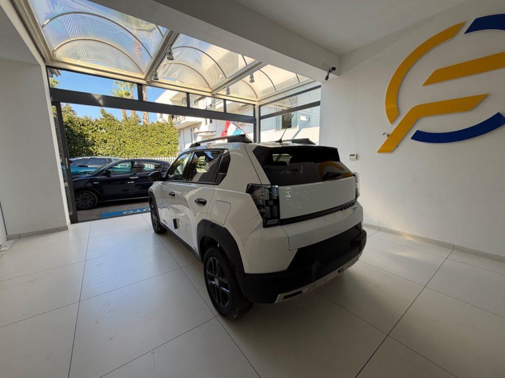 Fiat Grande Panda 1.2 Hybrid 110 CV S&S Icon tua da €249,00 mensili