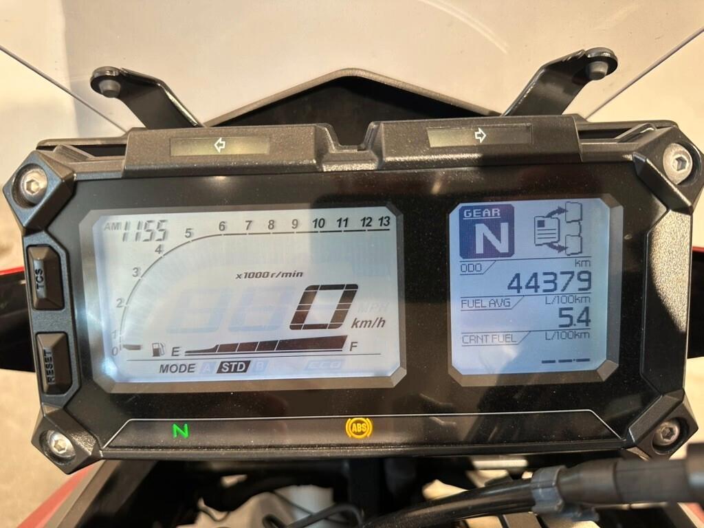 Yamaha MT-09 Tracer 2015