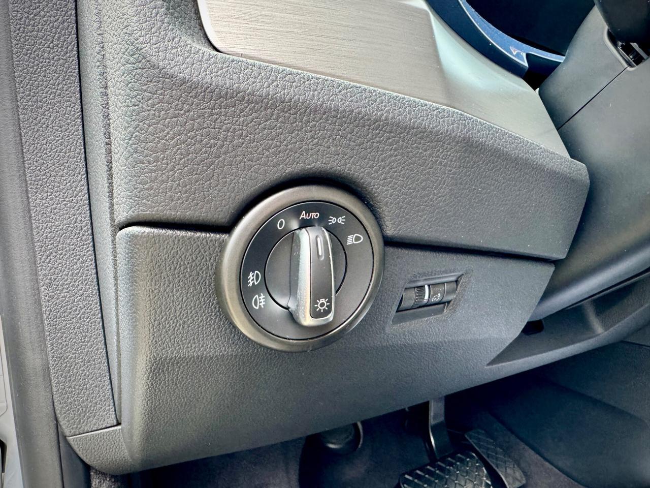 Volkswagen Multivan T6 BULLI SIX - WEBASTO FULL