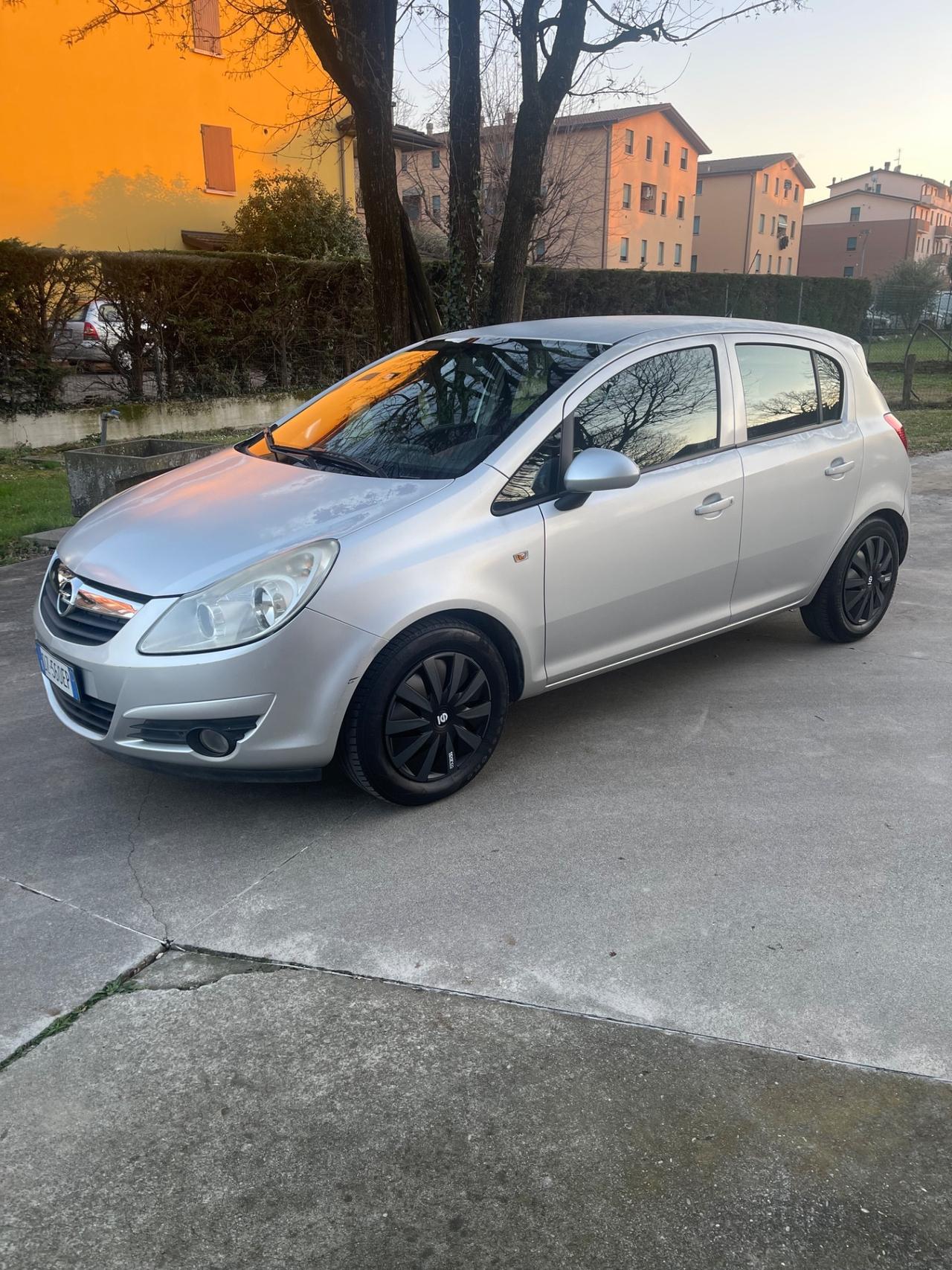 Opel Corsa 1.2 80CV 5 porte GPL-TECH Edition