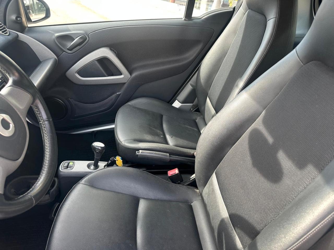 Smart ForTwo 1000 45 kW MHD coupé pure Teen II NEOPATENTATI