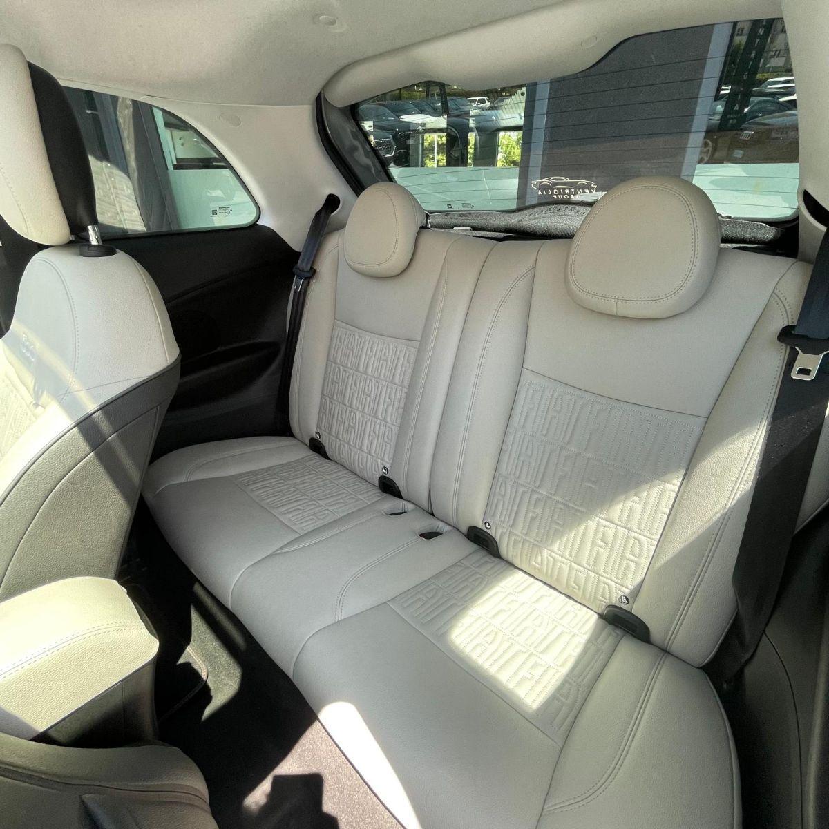 FIAT - 500 E - 500 La Prima Berlina
