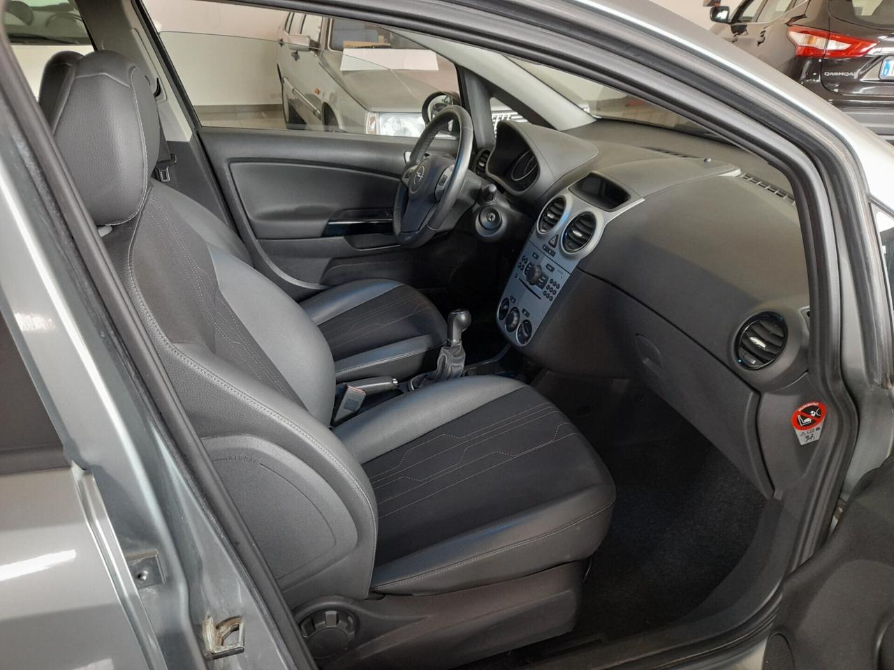 Opel Corsa 1.2 5 porte Cosmo