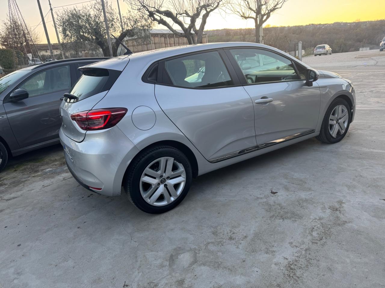 Clio Blue dCi 85 CV 5 porte Intens Full optional
