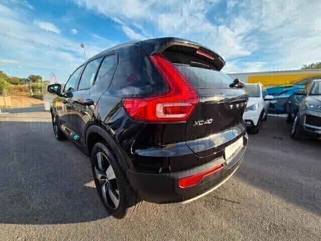 Volvo XC40 D3 Geartronic Momentum (TETTUCCIO APRIBILE) - 12/2018