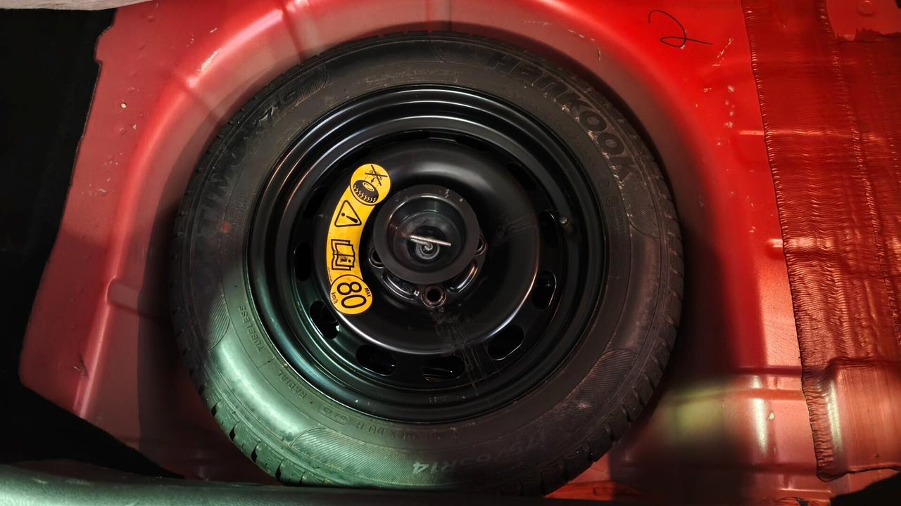 Ford Fiesta Plus 1.2 60CV 5 porte OK NEOPATENTATI