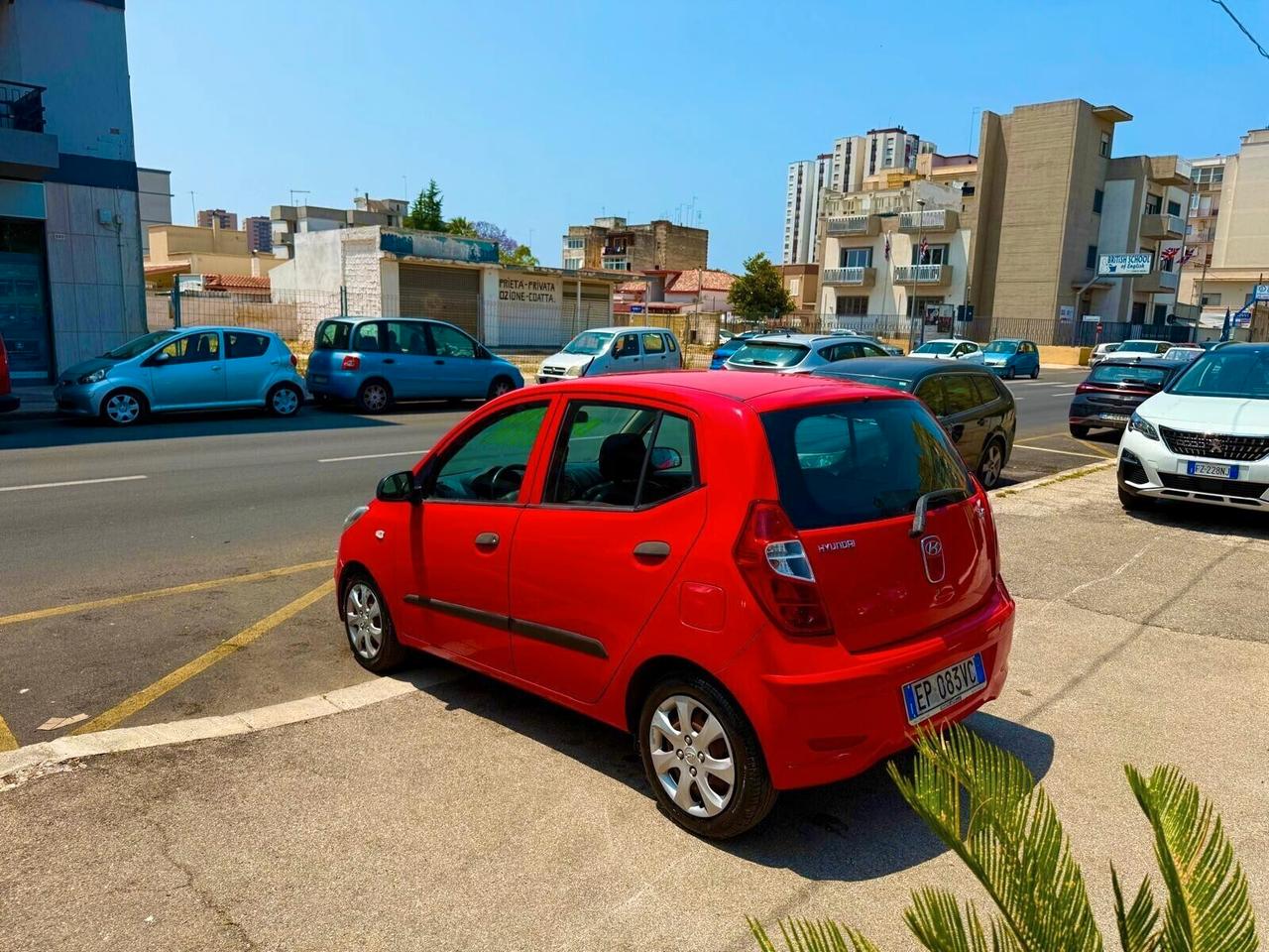 Hyundai i10 1.1 BENZINA - ANNO 04/2012 - NEOPATENTATO