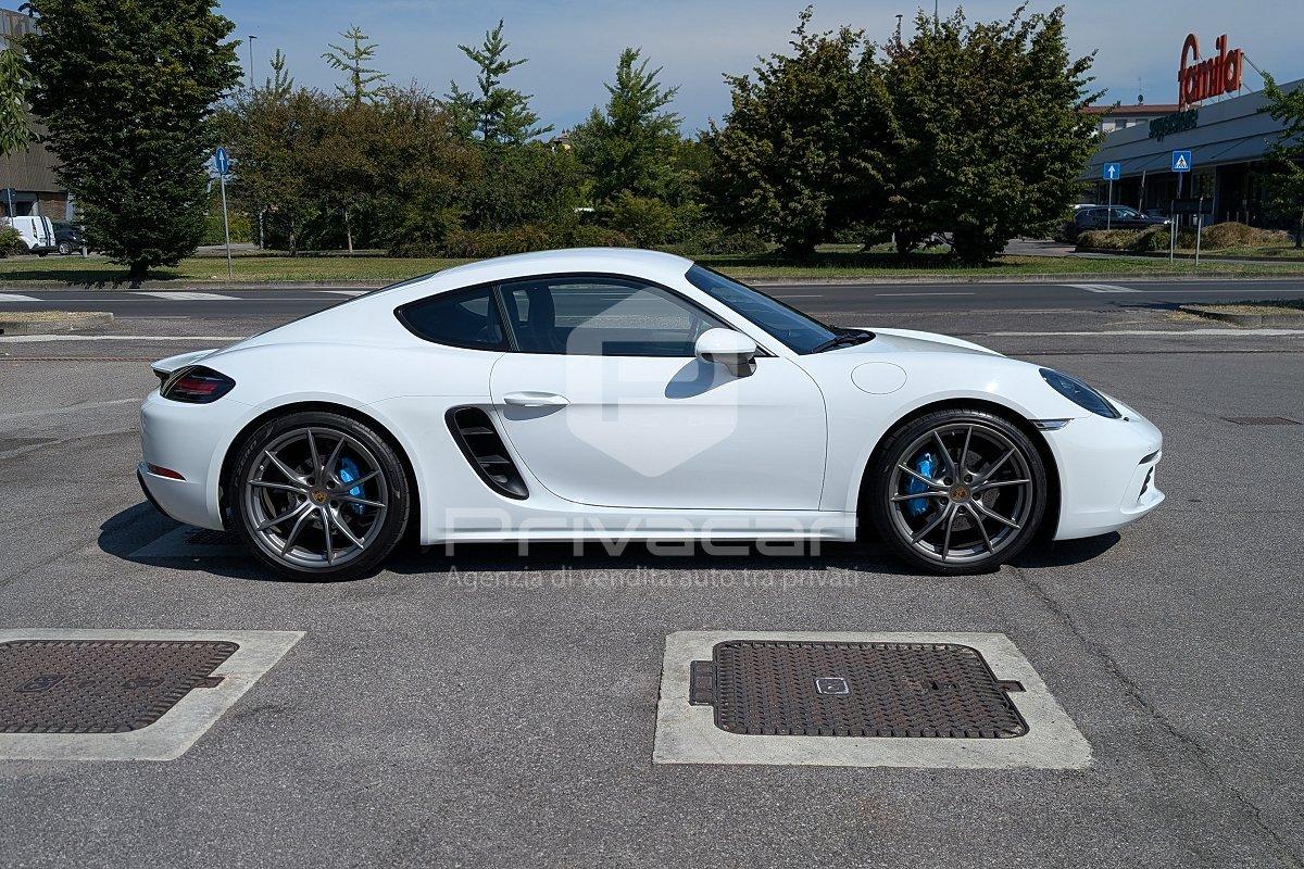 PORSCHE 718 Cayman 2.0