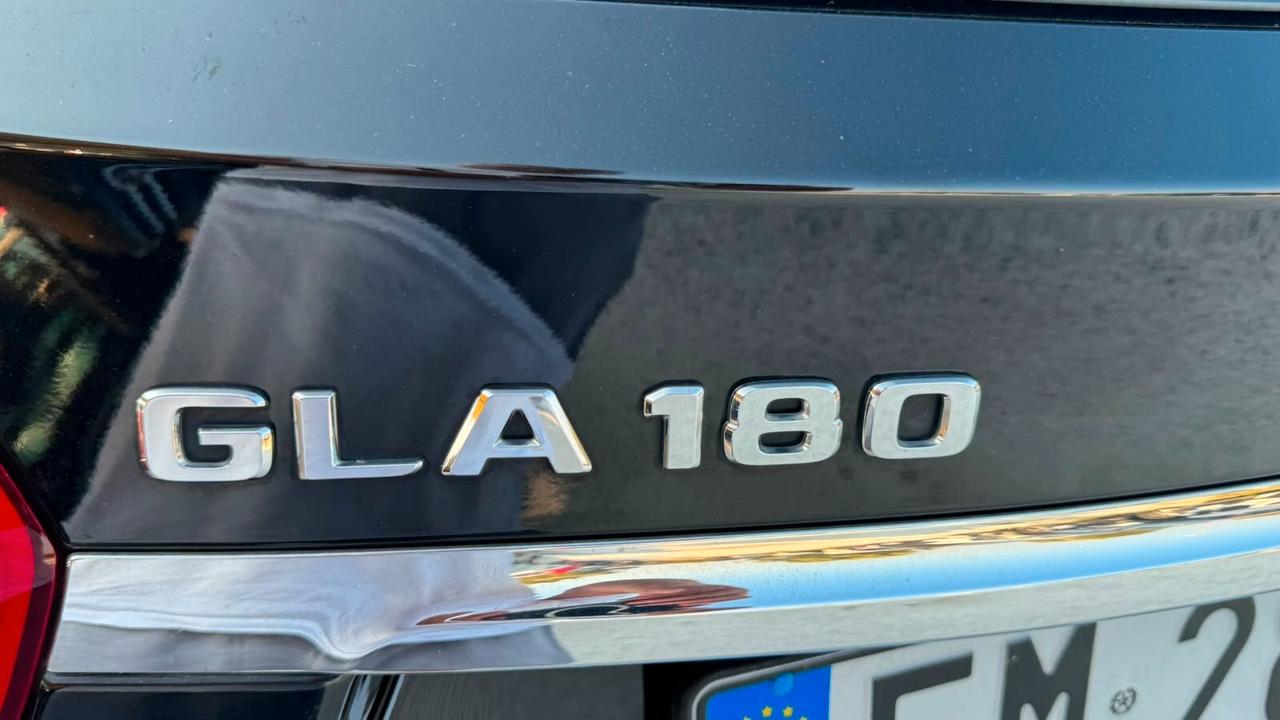 Mercedes-benz GLA 180 Premium