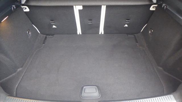 MERCEDES-BENZ A 180 d Automatic Business