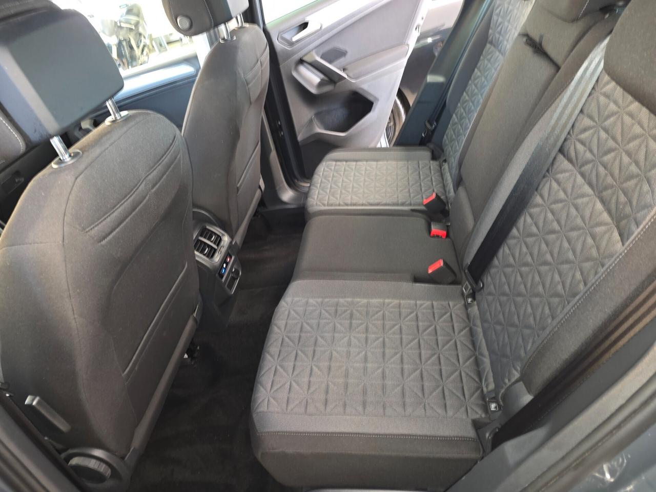 Volkswagen Tiguan 2.0 TDI 150 CV SCR DSG R-Line