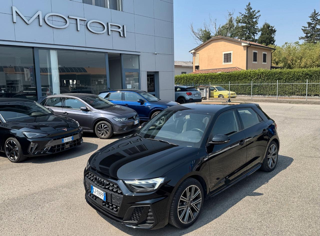 Audi A1 Sportback 35 1.5 tfsi S Line s-tronic / no vincoli