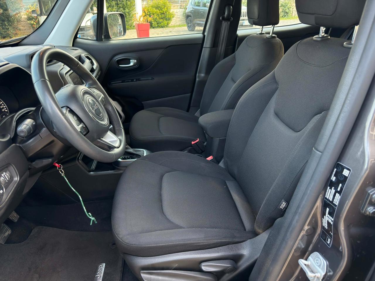 Jeep Renegade 1.6 Mjt DDCT 120 CV Longitude