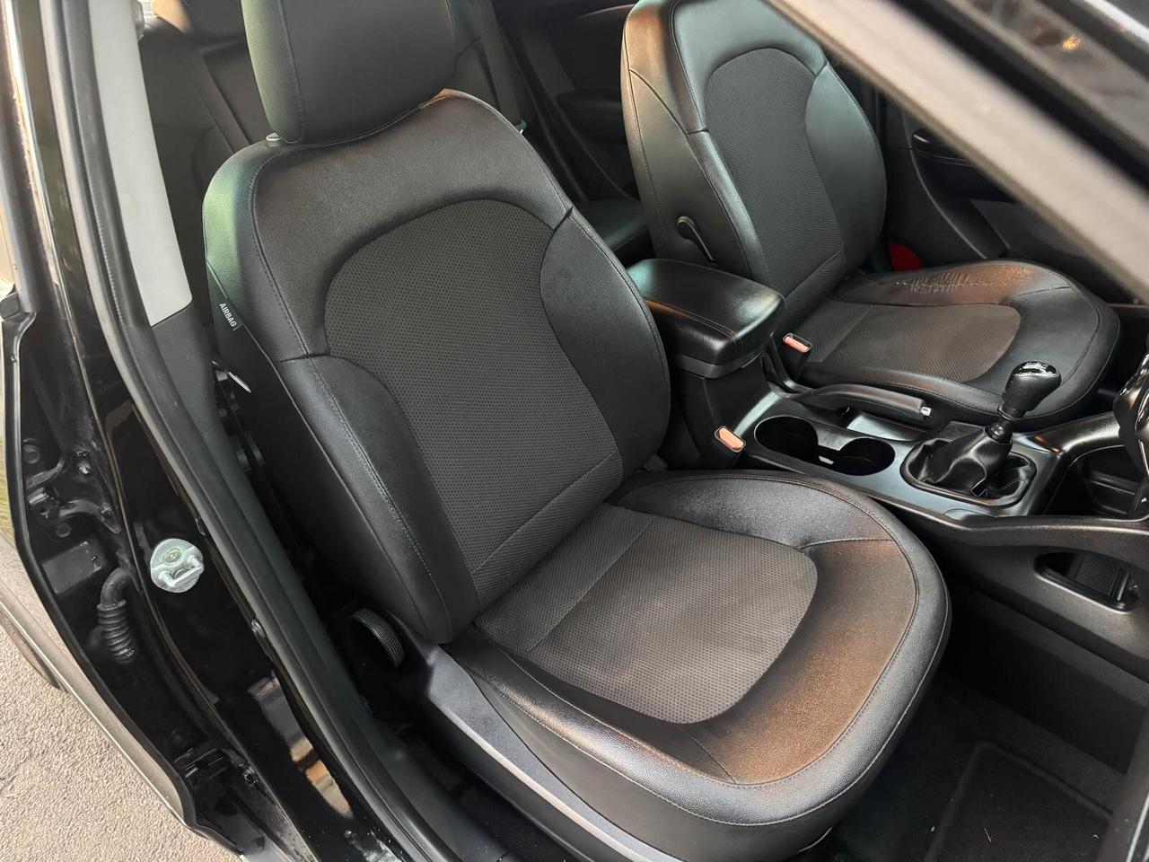 Hyundai iX35 1.7 CRDi 2WD NEOPATEN GARANZIA 12 MESI