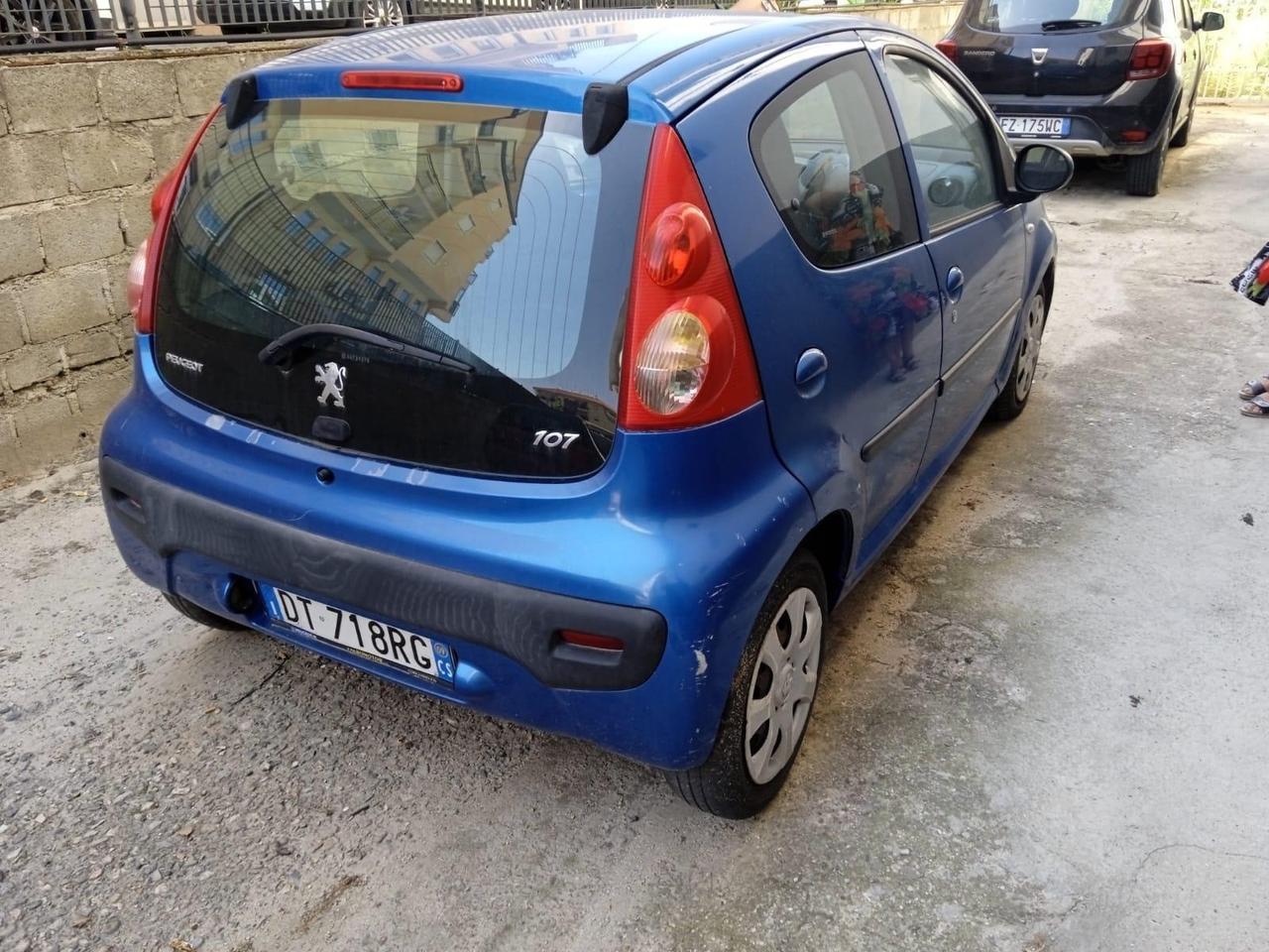 Peugeot 107 1.4 HDi 5p. Plaisir