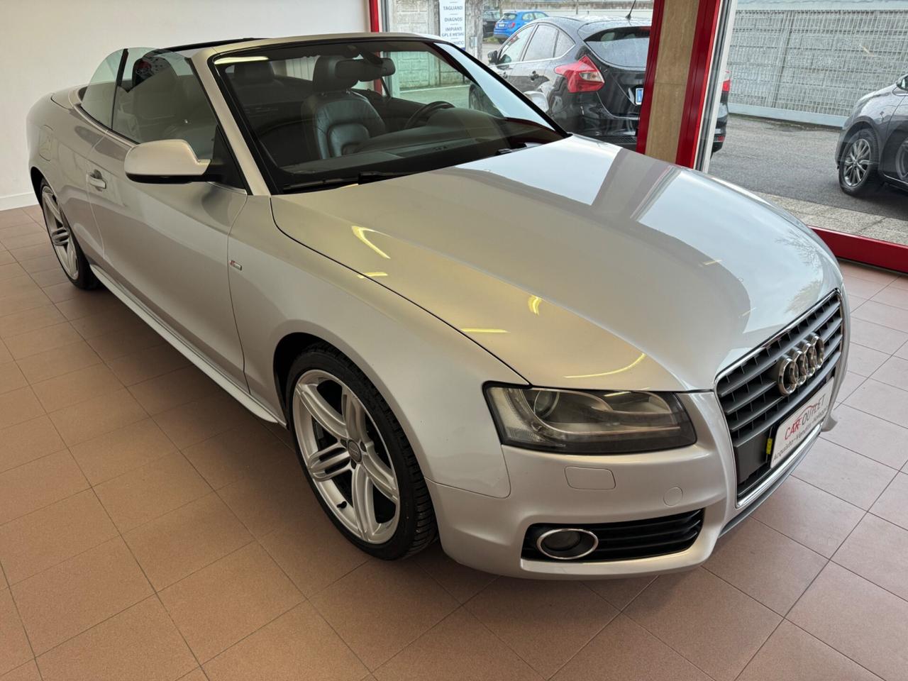 Audi A5 Cabrio 2.0 TDI 177 CV S-Line Navi tagliandata