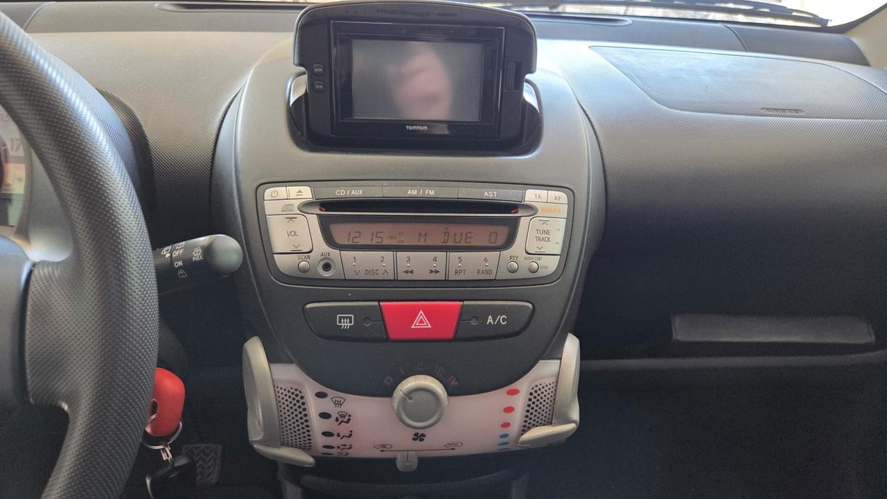 Toyota Aygo 1.0 12V VVT-i 5 porte Lounge Connect