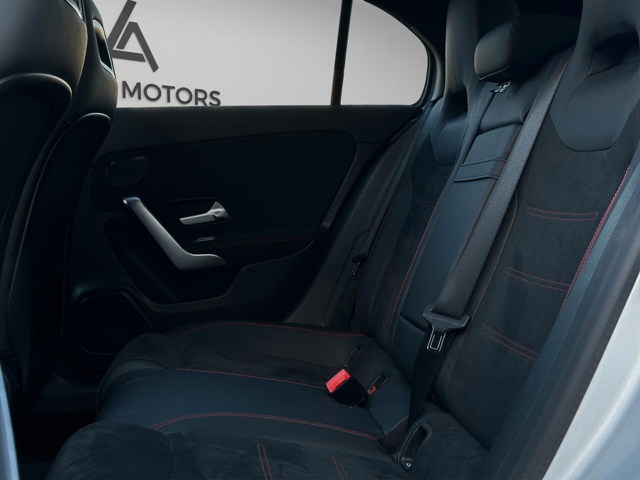 Mercedes-benz A 200d AMG Line Premium Plus Night