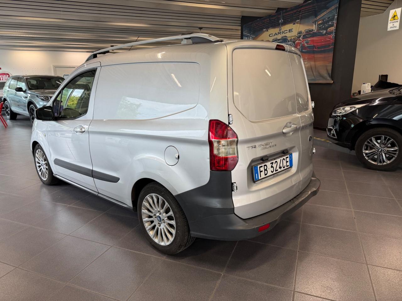 Ford Transit Courier 1.5 TDCi 75CV Van Entry