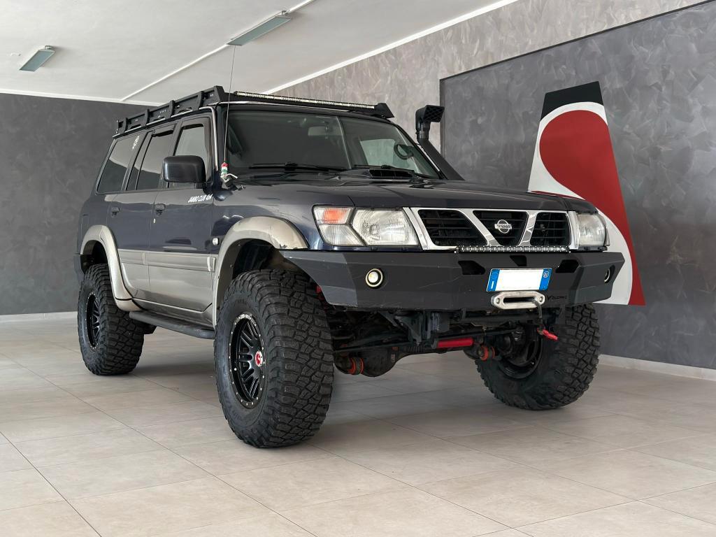 Nissan Patrol GR 5 Porte Patrol GR SW 3.0 td di Anniversary