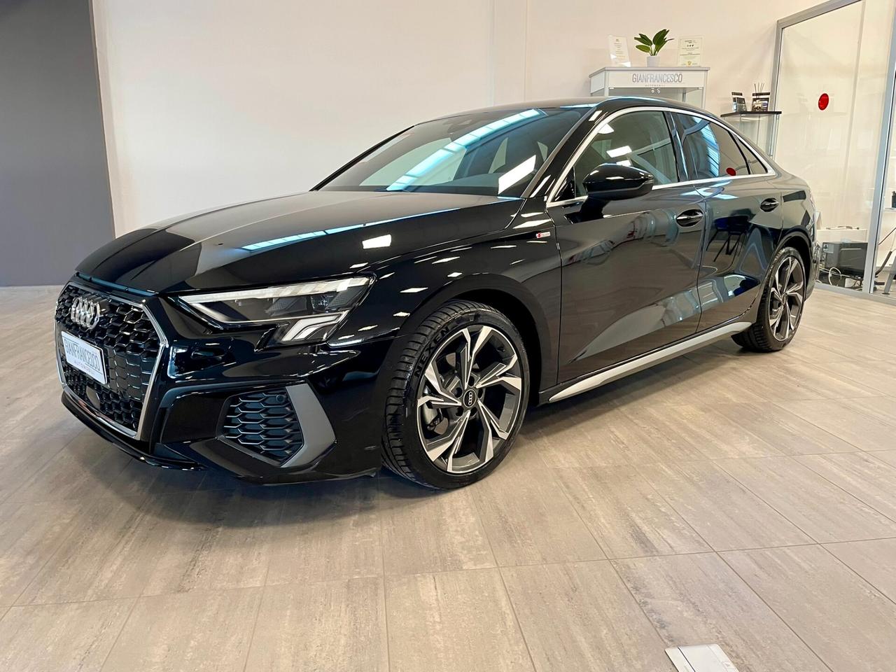 Audi A3 Sedan 2.0 TDI 150cv S tronic S line edition