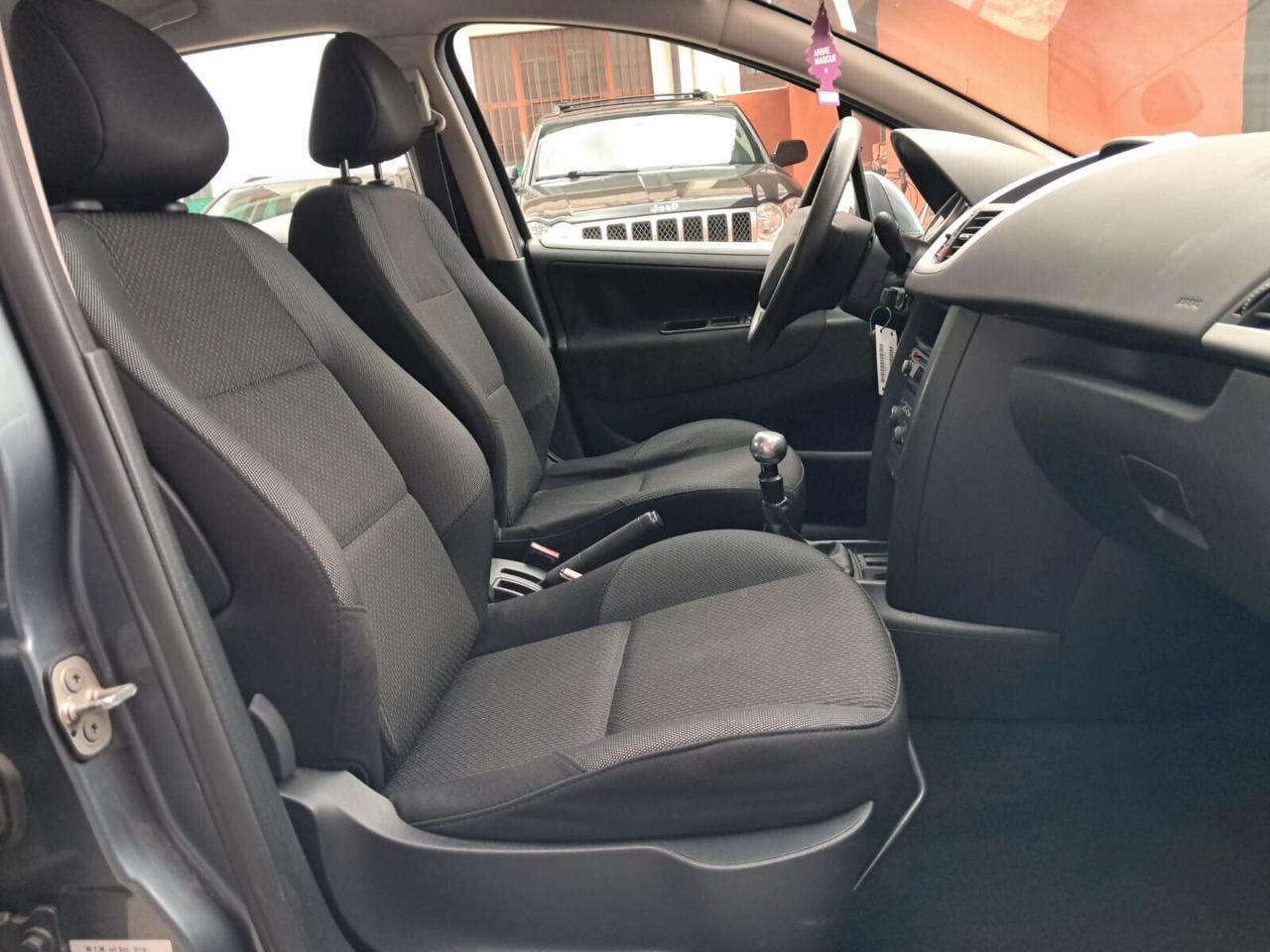 Peugeot 207 1.4 8V 75CV 5p. Energie Sport ECO GPL