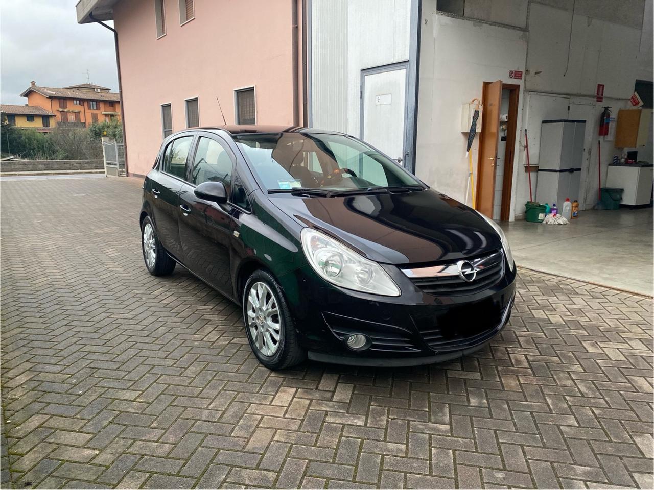 Opel Corsa 1.2 80CV 5 porte GPL neopatentati