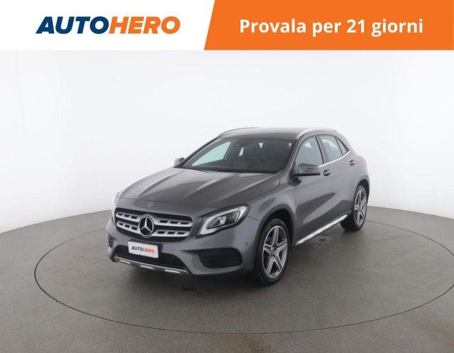 MERCEDES-BENZ GLA 200 Premium