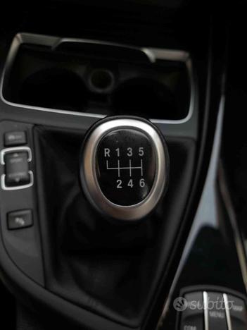 BMW 118 i LUXURY NAVI-PELLE-LED!!! OK NEO PATENT