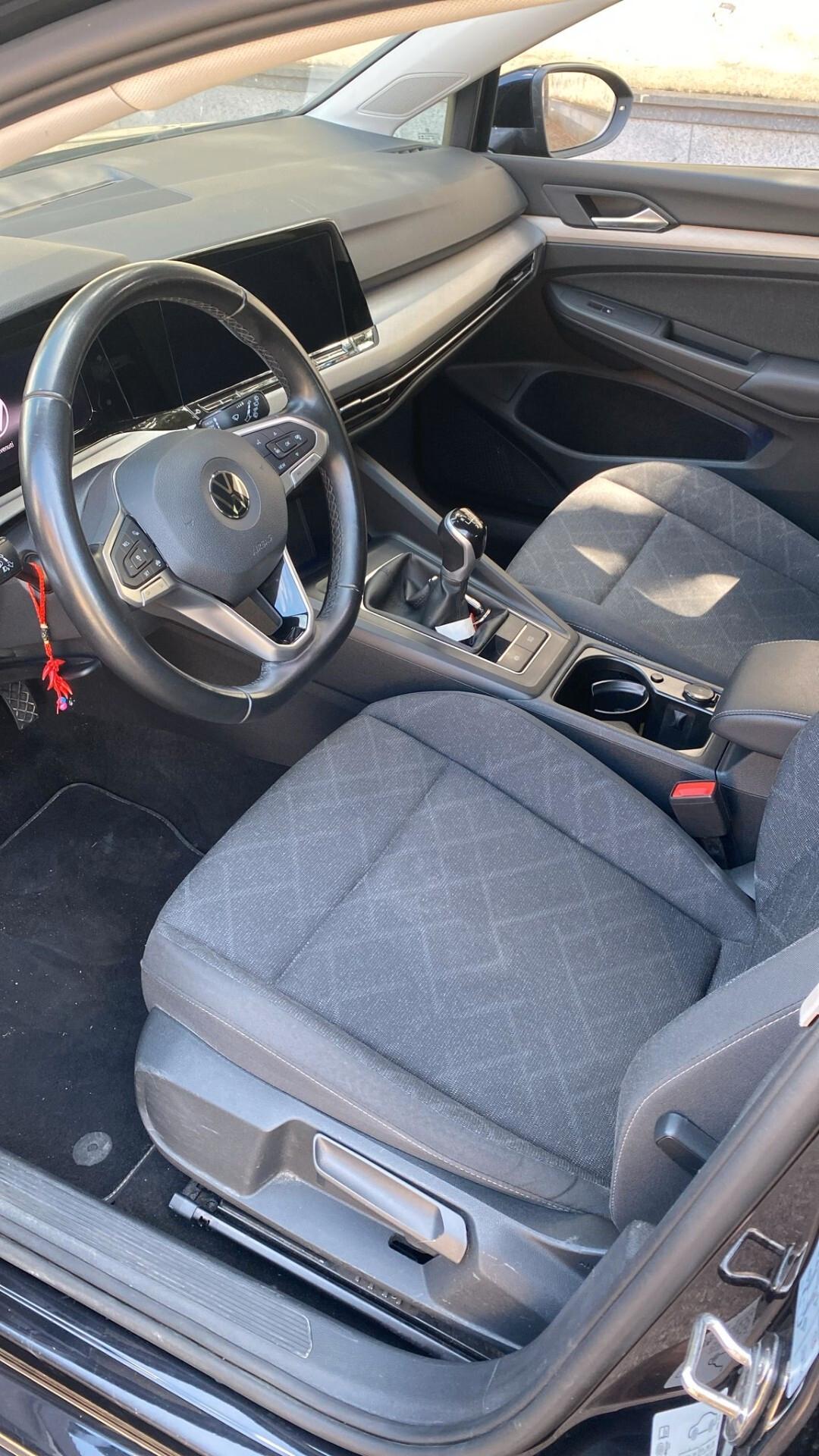 Volkswagen Golf 1.0 TSI EVO Life Garanzia 12 mesi