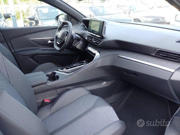 PEUGEOT 3008 N1 BlueHDi 130 EAT8 Allure Pack Aut