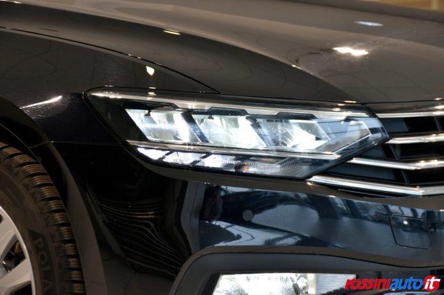 VOLKSWAGEN Passat Variant 2.0 TDI SCR 150 CV DSG BUSINESS + GANCIO TRAINO